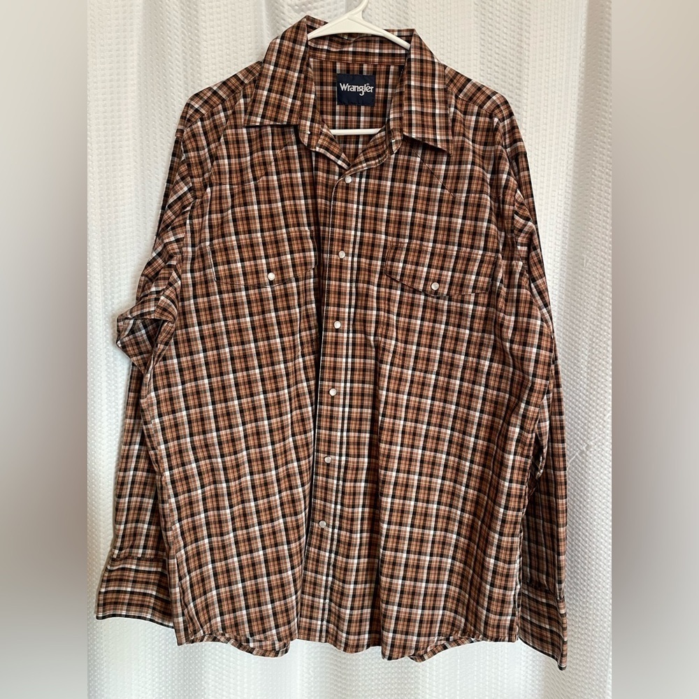 COPY - Wrangler Brown Small Checkered Long Sleeve Snap Closure Shirt Size XL